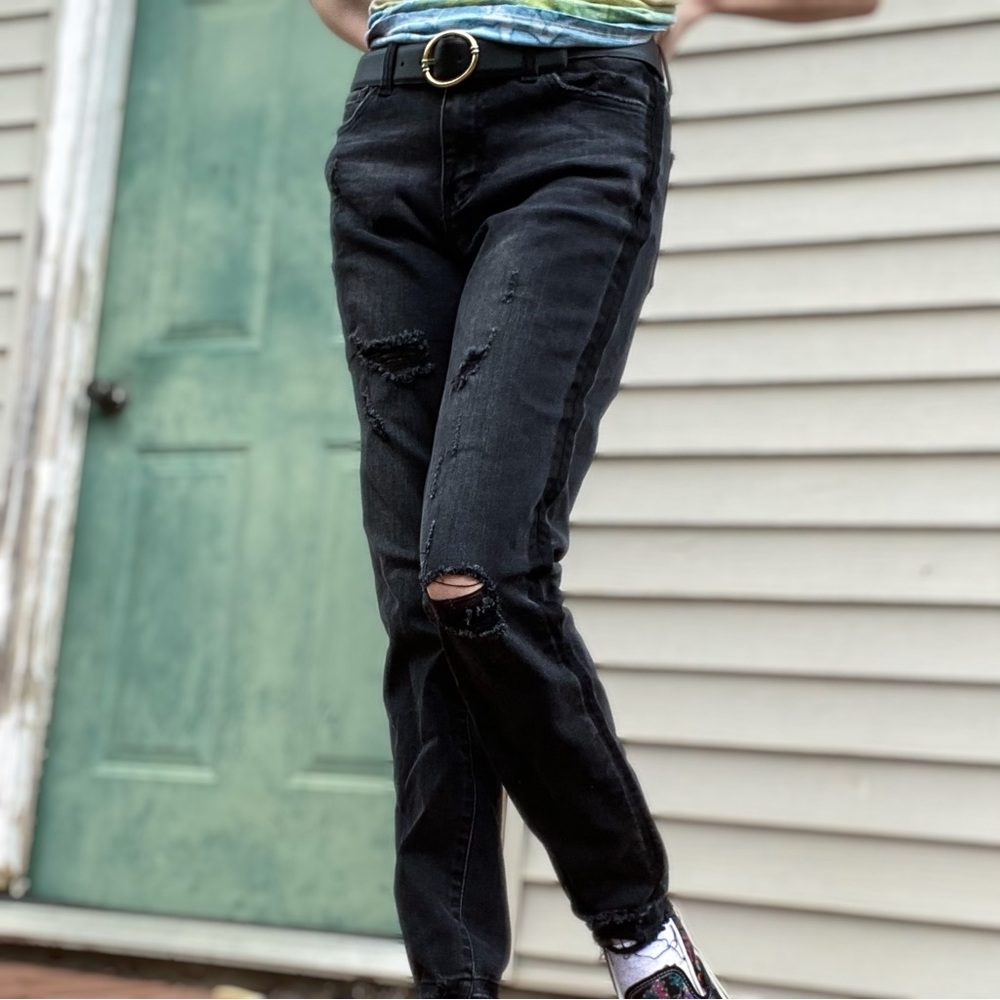 Vervet Los Angeles Black Distressed Raw Hem Skinny Jeans - Picture 3 of 17